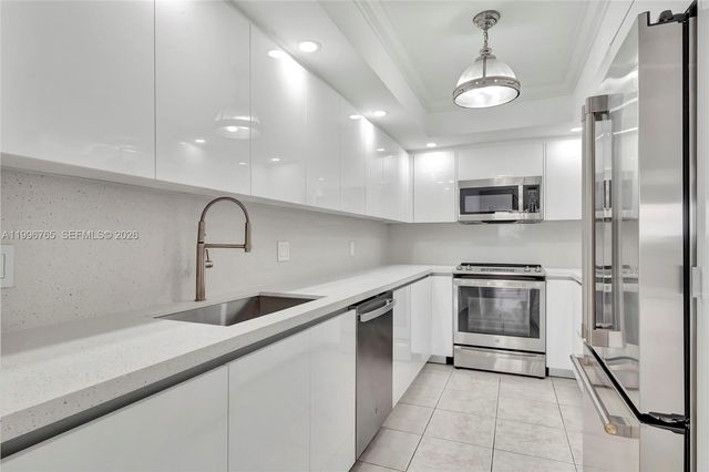 2901 NE Bayshore Dr 16G, Miami, FL 33133