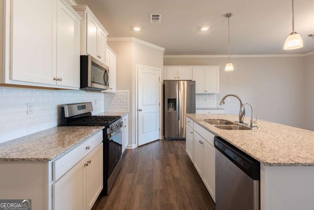 6872 Lake Overlook Lane, Flowery Branch, GA 30542