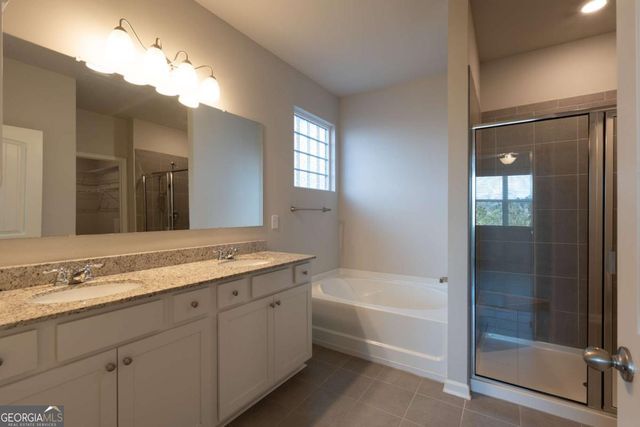 6872 Lake Overlook Lane, Flowery Branch, GA 30542