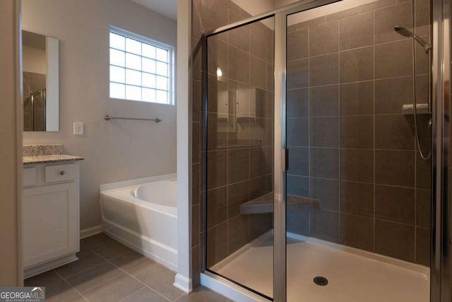 6872 Lake Overlook Lane, Flowery Branch, GA 30542