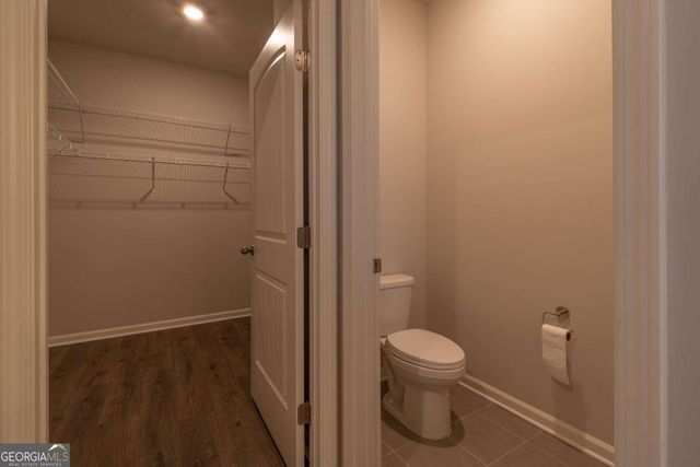 6872 Lake Overlook Lane, Flowery Branch, GA 30542