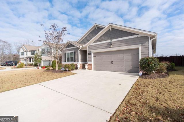 6872 Lake Overlook Lane, Flowery Branch, GA 30542