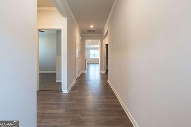 6872 Lake Overlook Lane, Flowery Branch, GA 30542