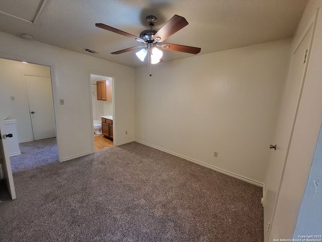 9940 Ardash Ln, San Antonio, TX 78250