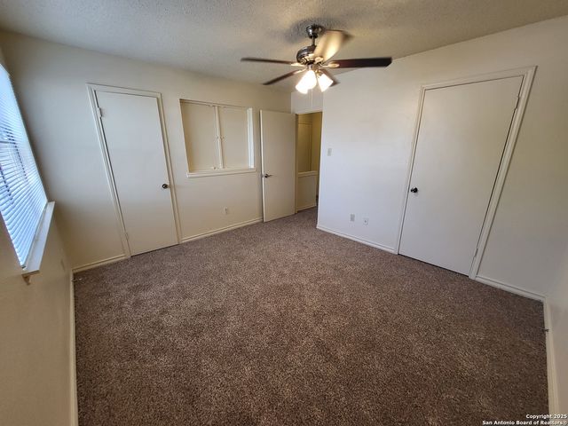 9940 Ardash Ln, San Antonio, TX 78250