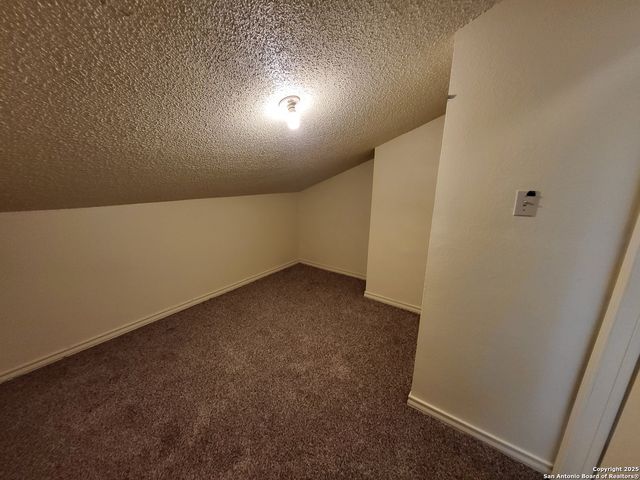 9940 Ardash Ln, San Antonio, TX 78250