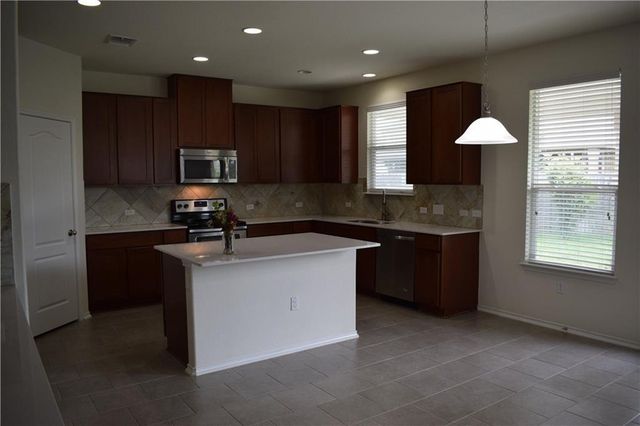 1425 Berlin LN, Austin, TX 78753