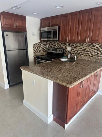 2900 NE 30TH ST E2, Fort Lauderdale, FL 33306