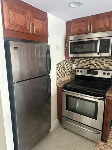 2900 NE 30TH ST E2, Fort Lauderdale, FL 33306