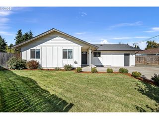 872 W N St, Springfield, OR 97477