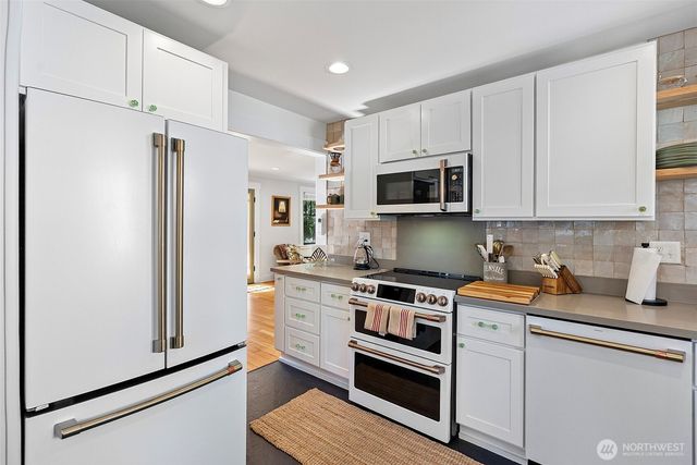 315 Steilacoom Street, Steilacoom, WA 98388