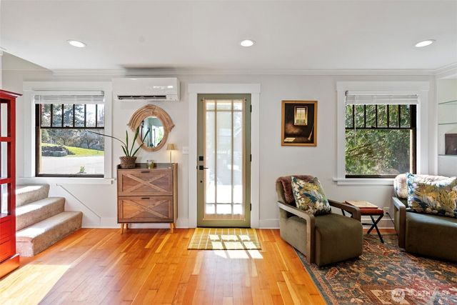 315 Steilacoom Street, Steilacoom, WA 98388