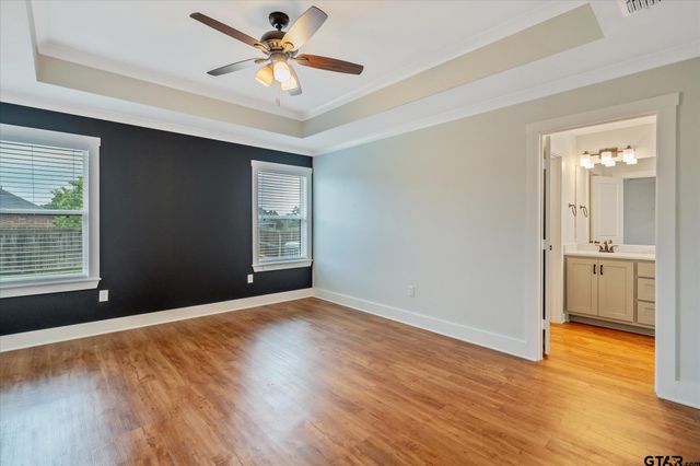 429 Laura Ln, Chandler, TX 75758