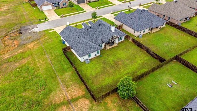 429 Laura Ln, Chandler, TX 75758