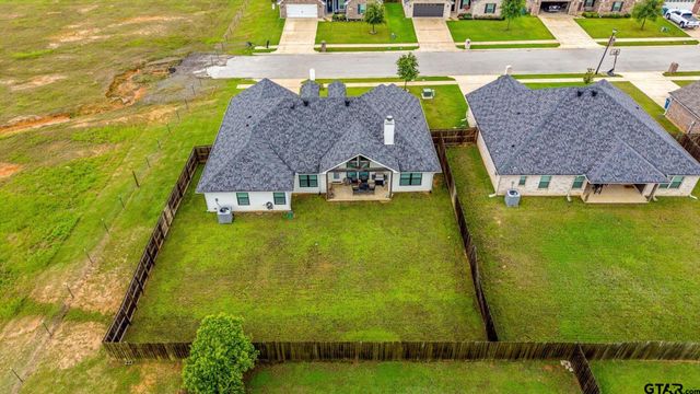 429 Laura Ln, Chandler, TX 75758