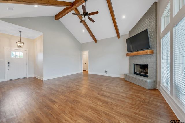 429 Laura Ln, Chandler, TX 75758