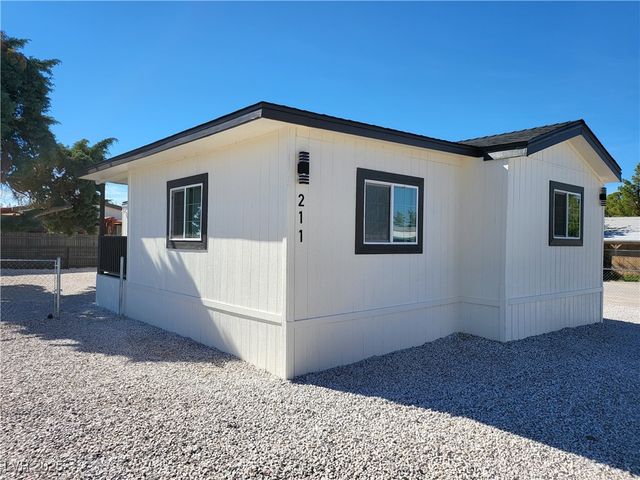 211 West Duck Creek Road, Pahrump, NV 89048