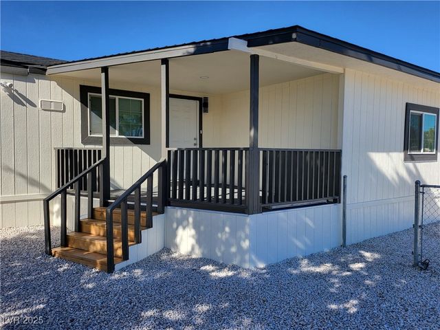 211 West Duck Creek Road, Pahrump, NV 89048