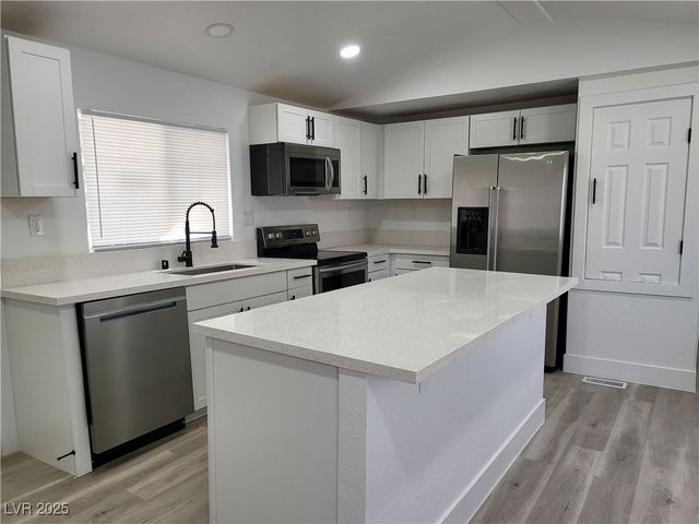 211 West Duck Creek Road, Pahrump, NV 89048