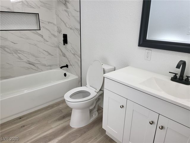 211 West Duck Creek Road, Pahrump, NV 89048