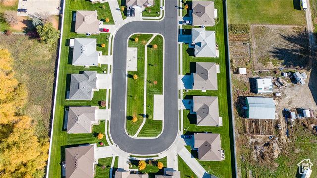 275 W 60 S, Hyde Park, UT 84318