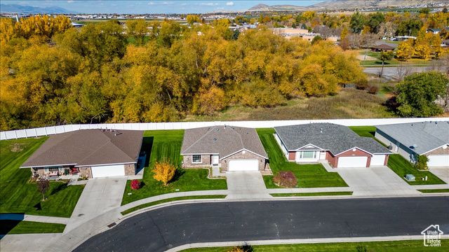 275 W 60 S, Hyde Park, UT 84318
