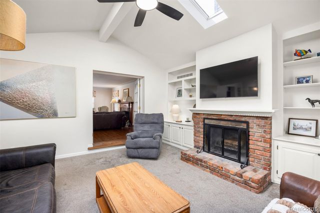 244 Kerby Road, Grosse Pointe Farms, MI 48236