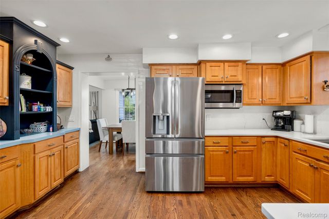 244 Kerby Road, Grosse Pointe Farms, MI 48236