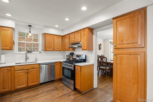 244 Kerby Road, Grosse Pointe Farms, MI 48236