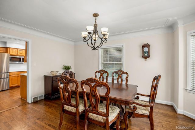 244 Kerby Road, Grosse Pointe Farms, MI 48236