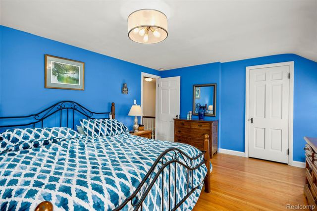 244 Kerby Road, Grosse Pointe Farms, MI 48236