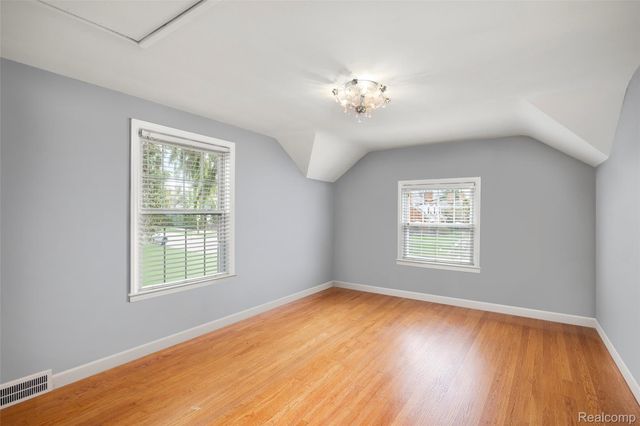 244 Kerby Road, Grosse Pointe Farms, MI 48236