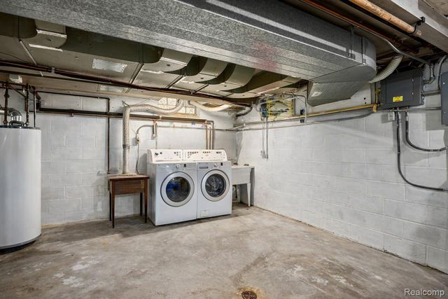 244 Kerby Road, Grosse Pointe Farms, MI 48236