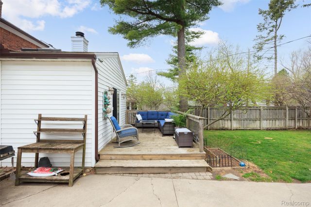 244 Kerby Road, Grosse Pointe Farms, MI 48236