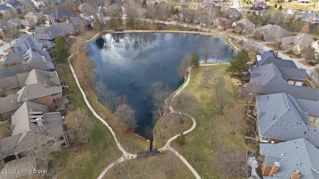 16704 Taddington Pl, Louisville, KY 40245