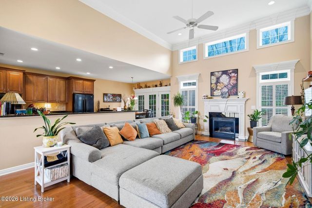 16704 Taddington Pl, Louisville, KY 40245