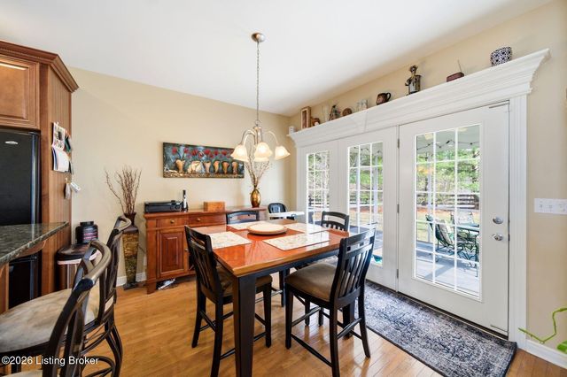 16704 Taddington Pl, Louisville, KY 40245