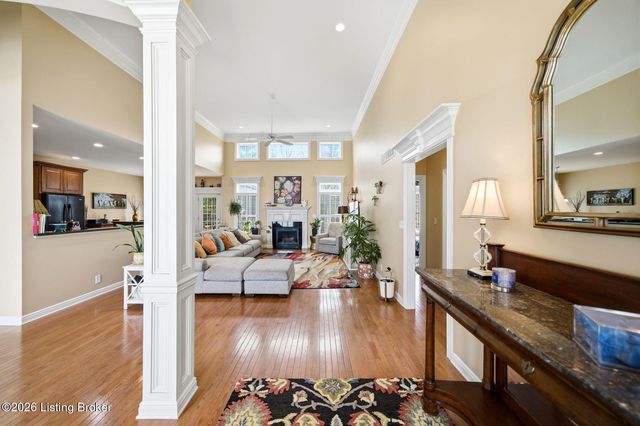 16704 Taddington Pl, Louisville, KY 40245