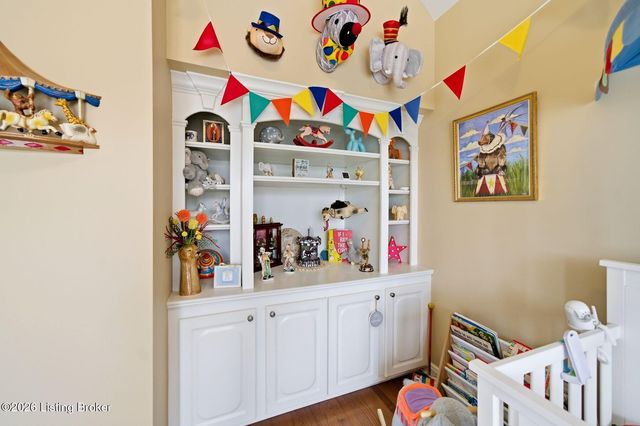 16704 Taddington Pl, Louisville, KY 40245