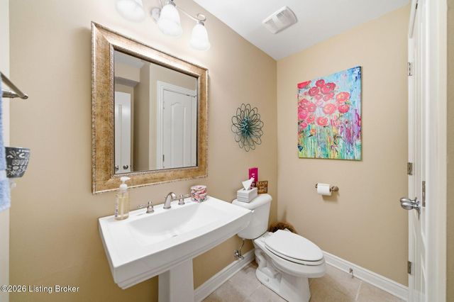 16704 Taddington Pl, Louisville, KY 40245