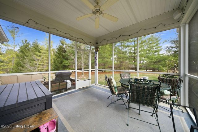 16704 Taddington Pl, Louisville, KY 40245