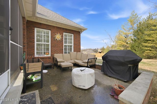 16704 Taddington Pl, Louisville, KY 40245