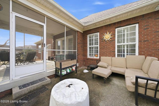 16704 Taddington Pl, Louisville, KY 40245