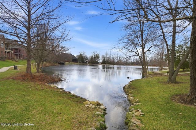 16704 Taddington Pl, Louisville, KY 40245