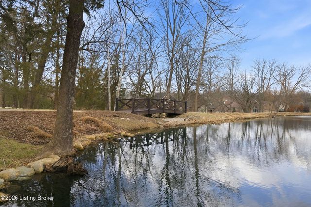 16704 Taddington Pl, Louisville, KY 40245