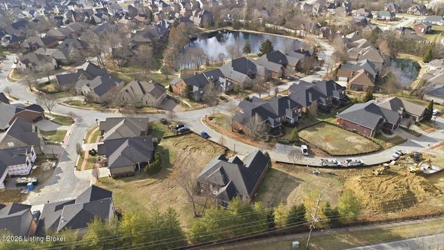 16704 Taddington Pl, Louisville, KY 40245