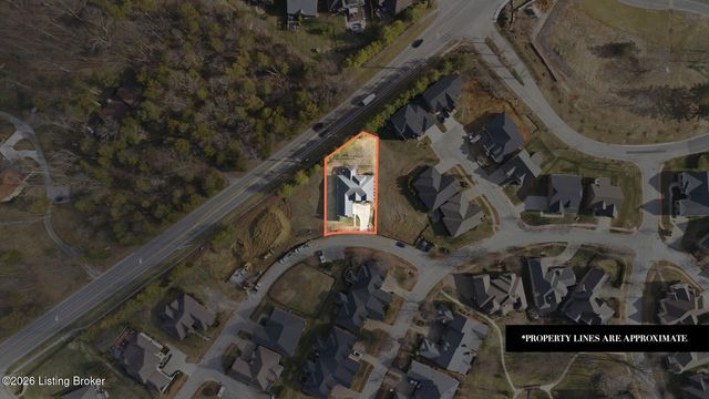 16704 Taddington Pl, Louisville, KY 40245