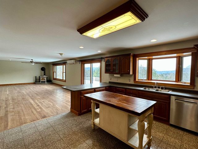49 Sherri Lane, Clarendon, VT 05759