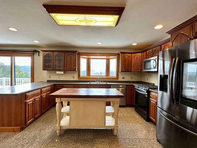 49 Sherri Lane, Clarendon, VT 05759