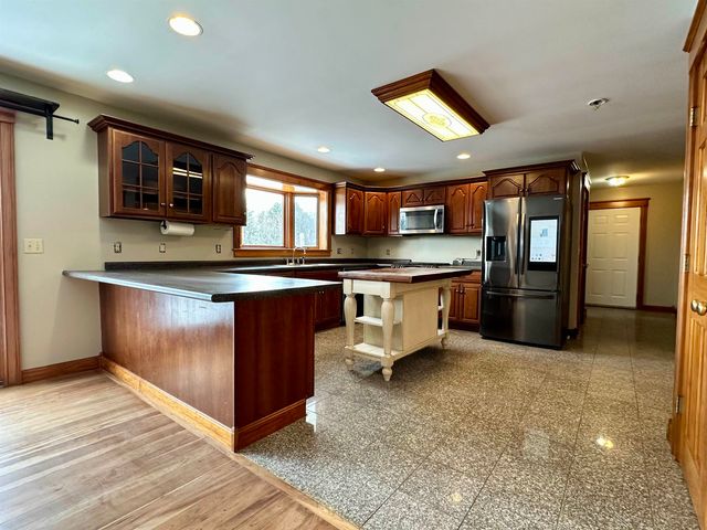 49 Sherri Lane, Clarendon, VT 05759